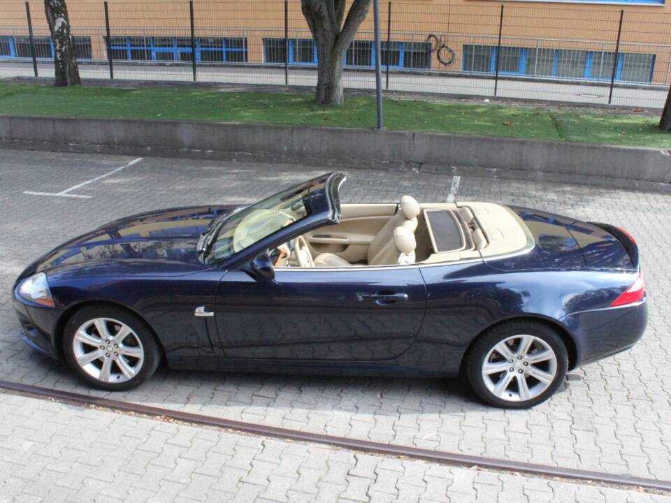 Image 6/23 of Jaguar XK 4.2 (2006)