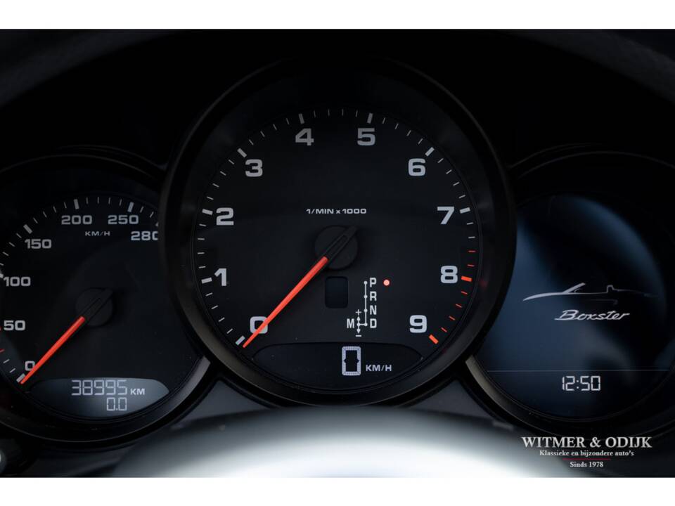 Image 16/36 of Porsche Boxster (2015)