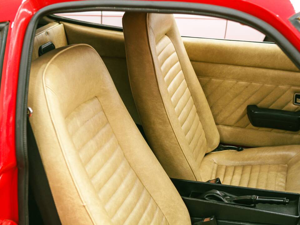 Bild 23/31 von Opel GT 1900 (1973)
