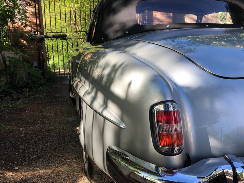Image 12/46 of Mercedes-Benz 190 SL (1955)