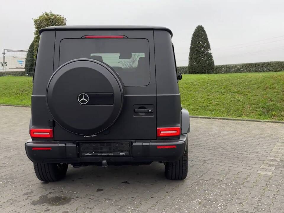 Image 3/13 of Mercedes-Benz G 400 d (LWB) (2021)