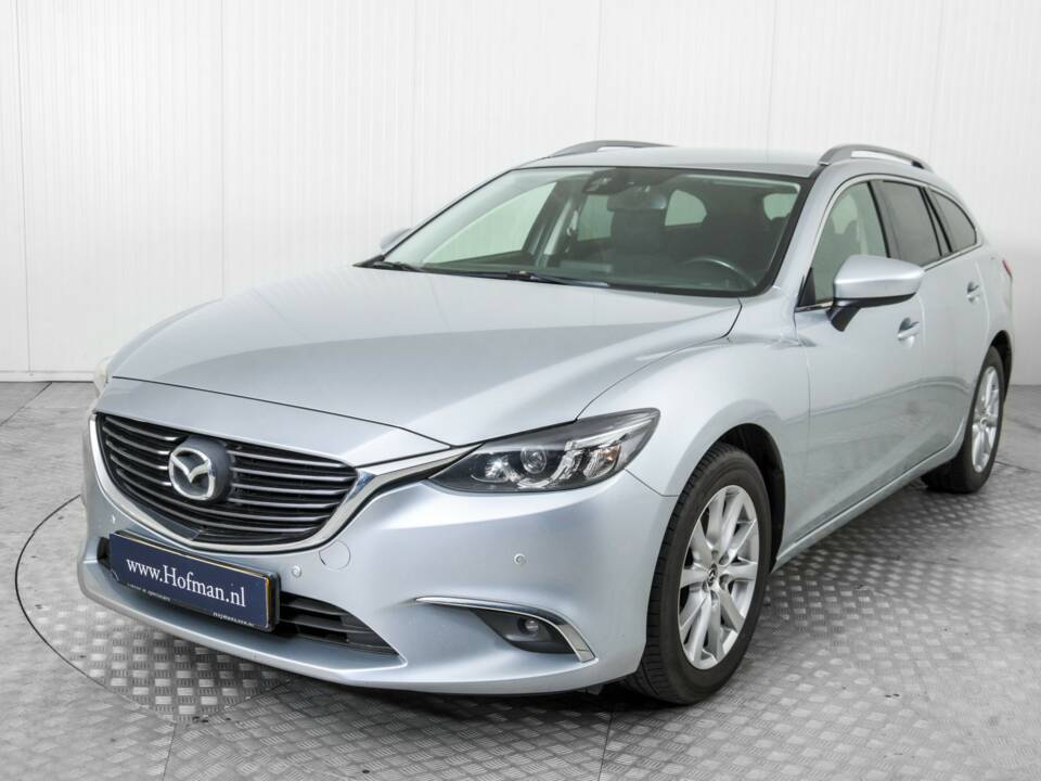 Imagen 18/50 de Mazda 6 Sport Kombi 2.0 Skyactiv-G (2016)