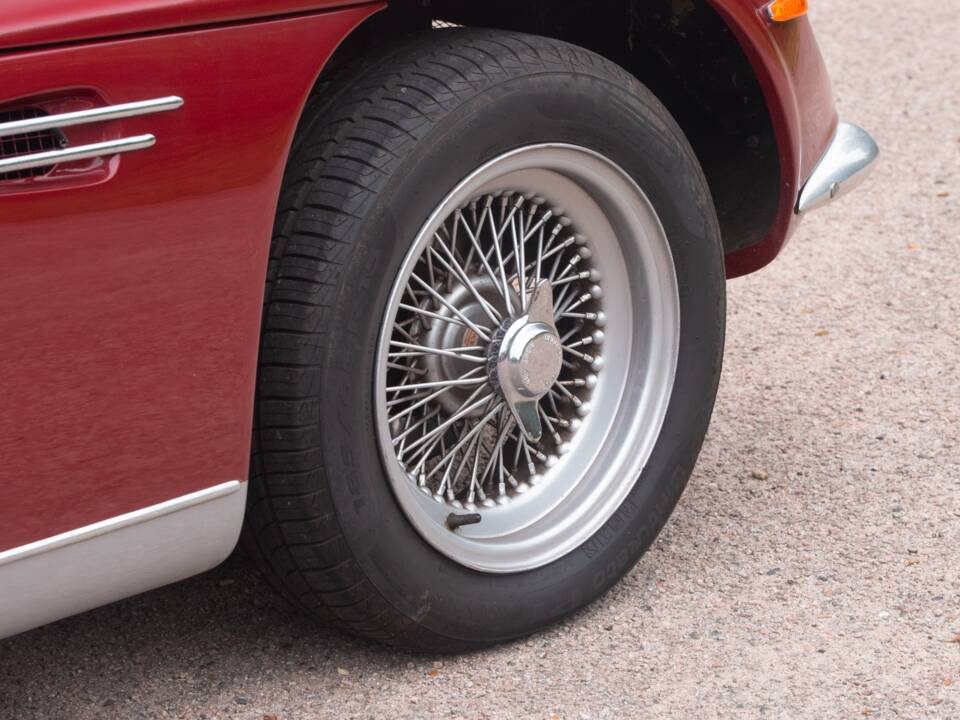 Image 20/50 of TVR Vixen Series 1 (1968)