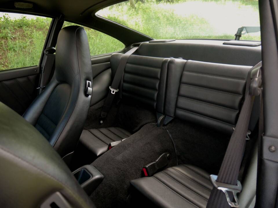 Bild 20/35 von Porsche 911 Carrera 2 (1993)