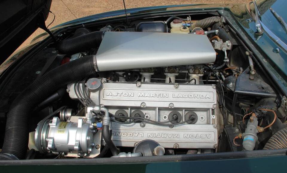 Bild 17/17 von Aston Martin V8 (1976)