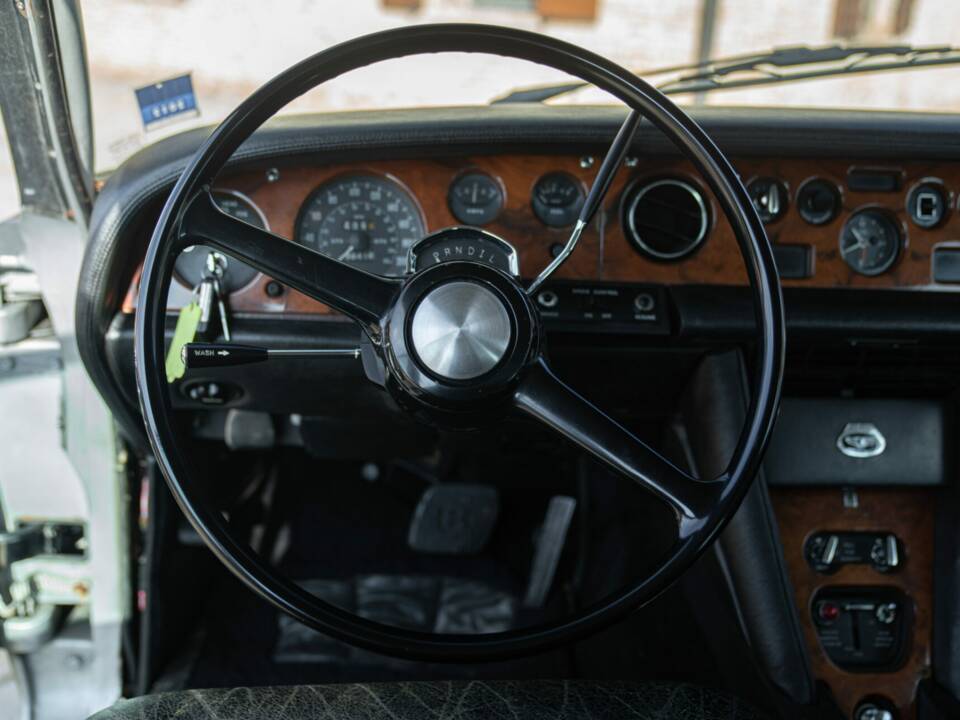 Image 50/50 of Bentley T 1 (1975)