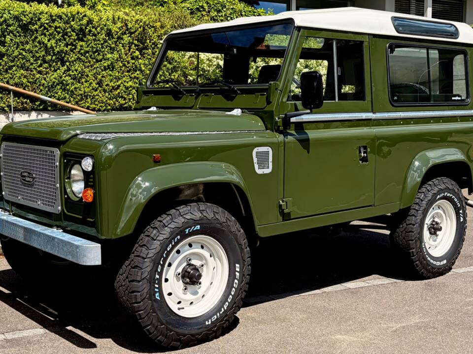 Bild 1/19 von Land Rover 90 (1987)