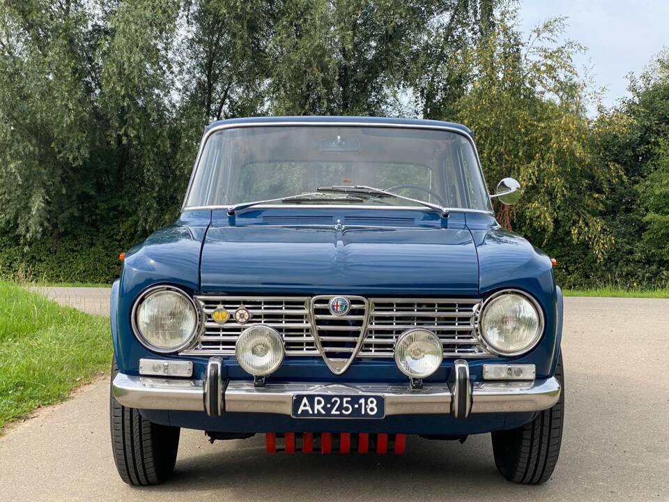 Image 3/75 of Alfa Romeo Giulia 1300 TI (1966)