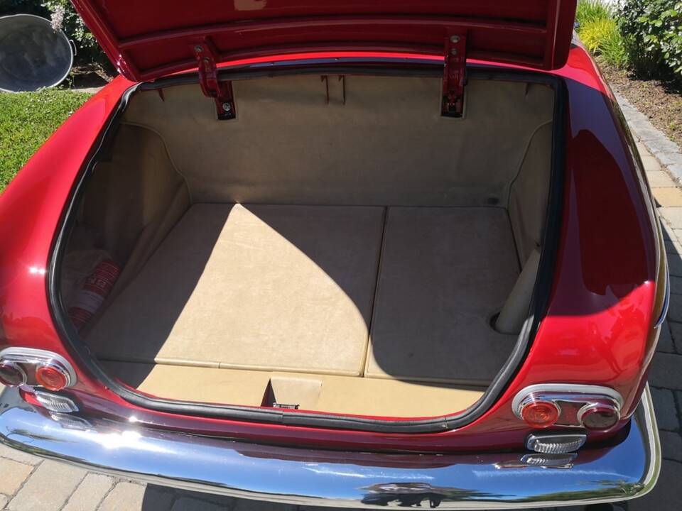 Immagine 17/58 di BMW 503 (1959)