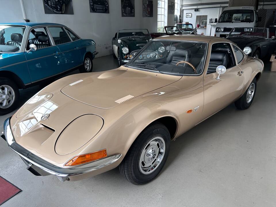 Image 3/35 of Opel GT 1900 (1970)
