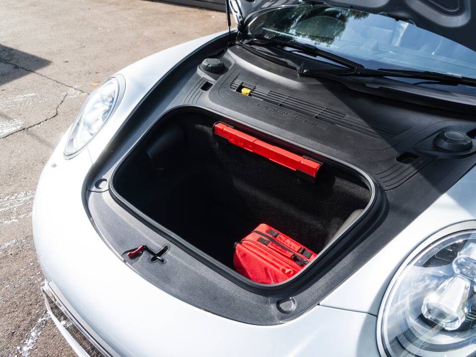 Image 17/57 of Porsche 911 Turbo S (2013)