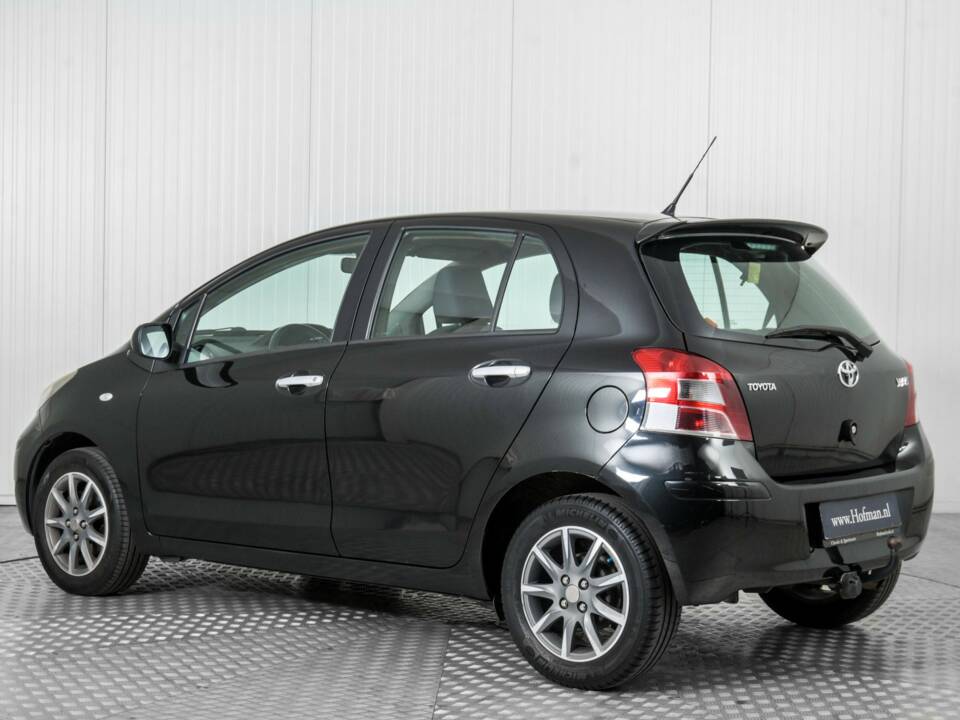 Bild 6/50 von Toyota Yaris 1.33 VVT-i (2011)