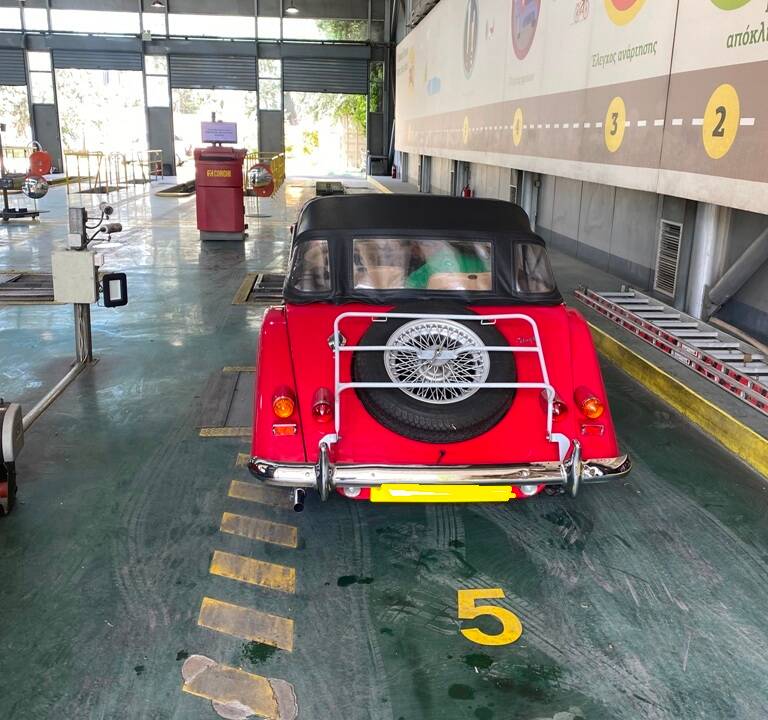 Image 4/33 of Morgan 4/4 1600 (1988)