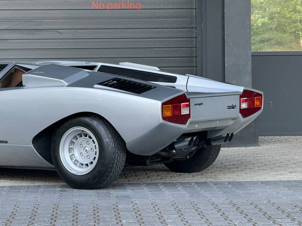 Bild 38/45 von Lamborghini Countach LP 400 (1975)