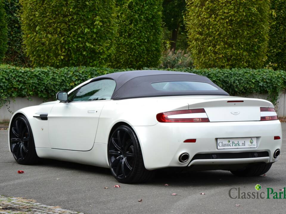 Image 7/50 of Aston Martin V8 Vantage (2007)