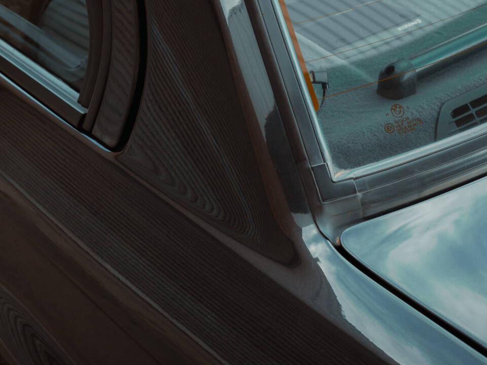 Image 27/42 of BMW 320is (1989)