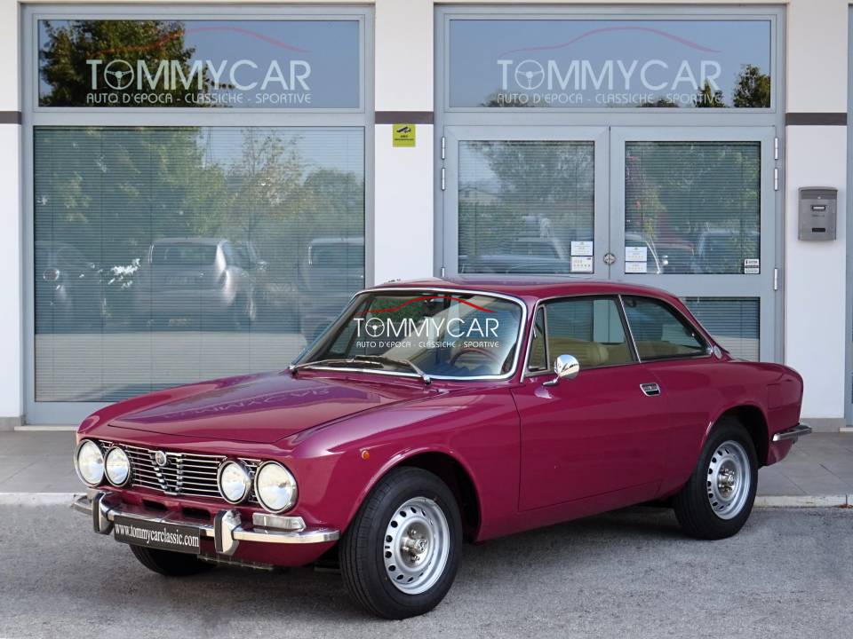 Imagen 1/50 de Alfa Romeo 2000 GTV (1972)
