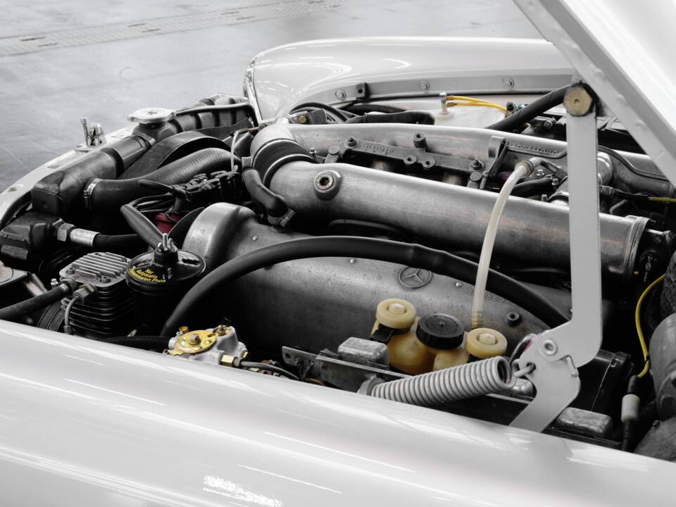 Immagine 45/50 di Mercedes-Benz 300 SEL 6.3 (1968)