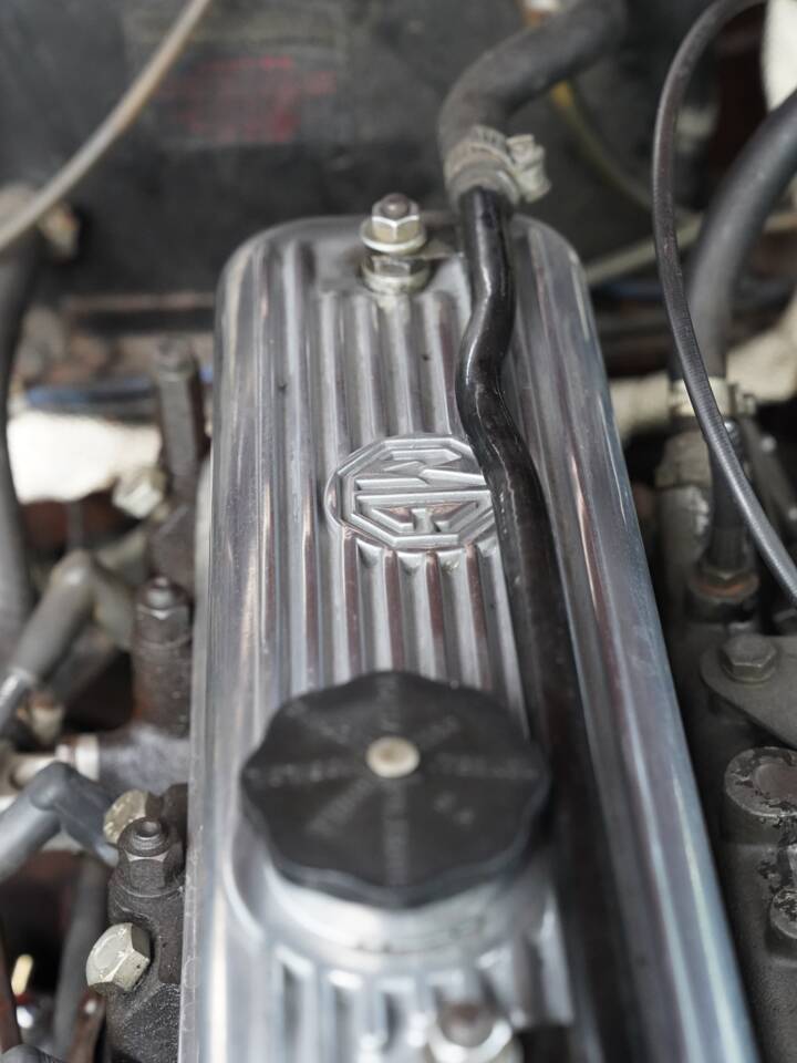 Image 91/100 of MG MGB (1978)