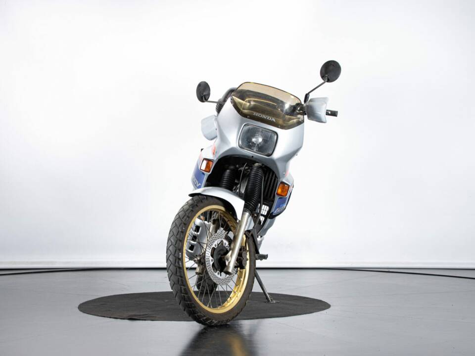 Image 7/43 of Honda XL 600V Transalp (1987)