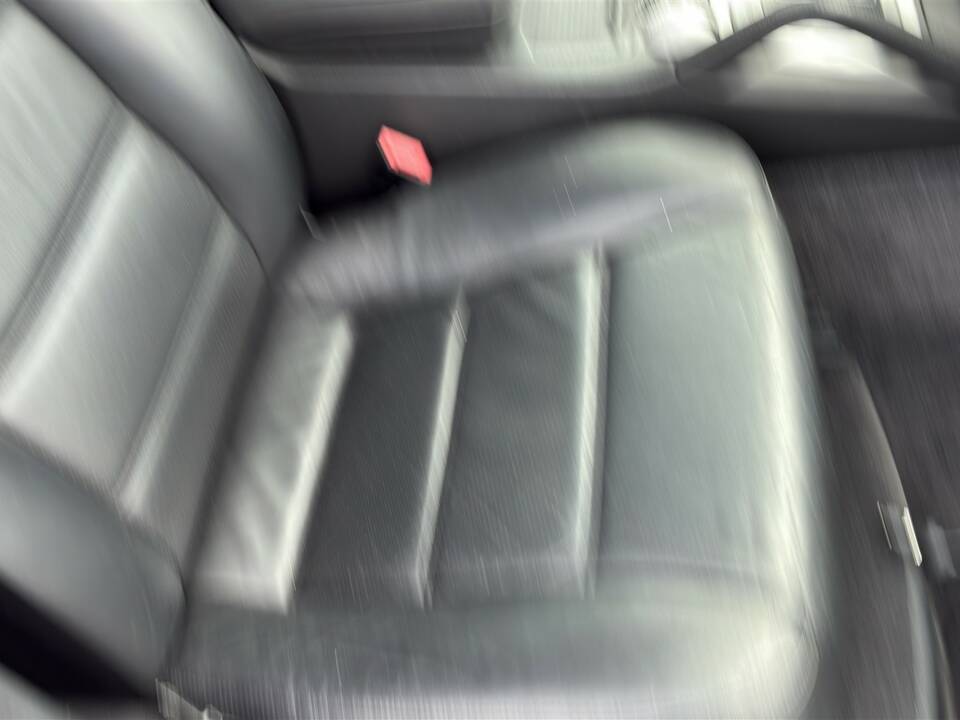 Image 24/50 of Porsche Cayenne Turbo (2007)