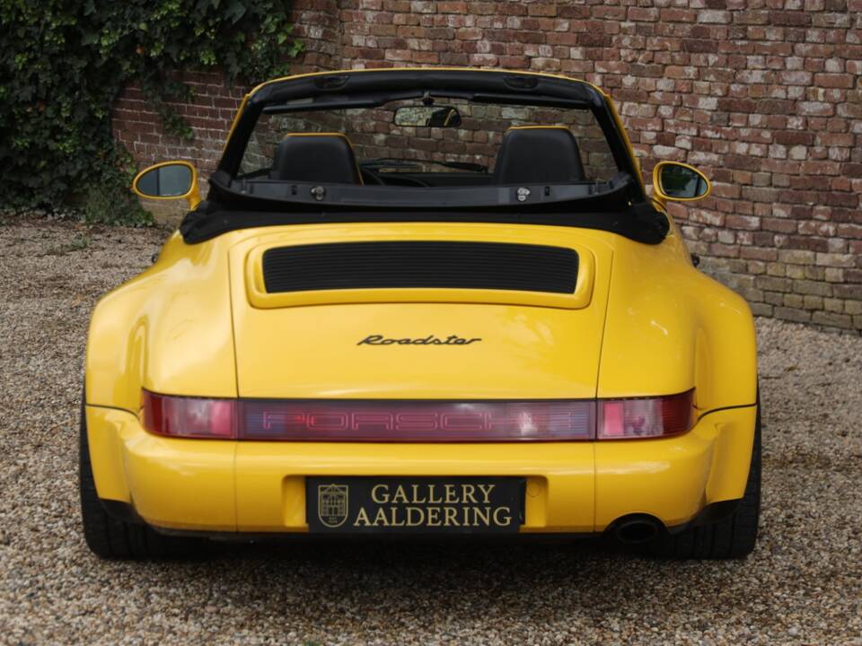 Image 6/50 of Porsche 911 Carrera 2 "America Roadster" (1993)