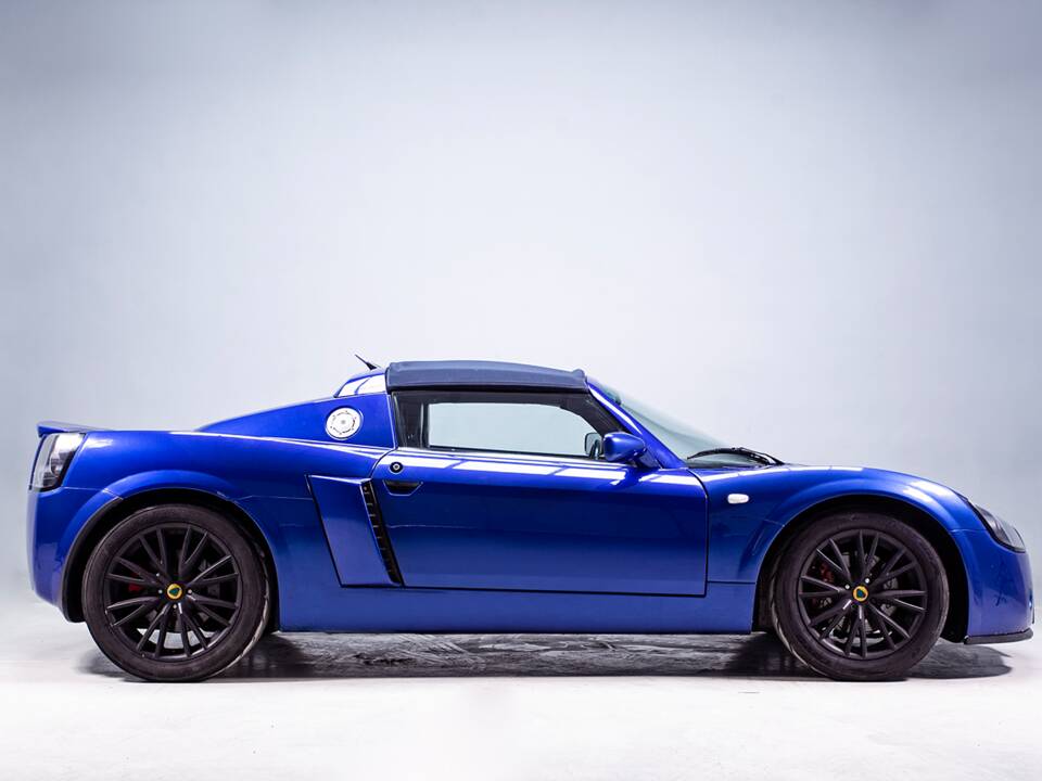 Bild 10/44 von Opel Speedster 2.2 (2001)