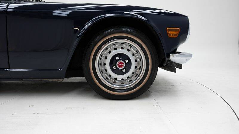Image 10/15 of Triumph TR 6 (1975)