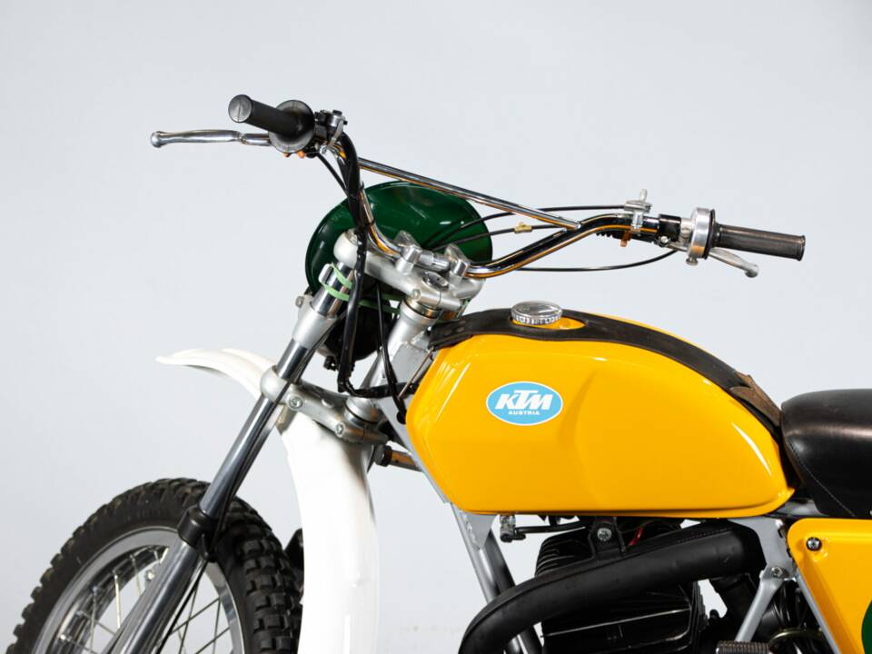 Image 9/50 of KTM 250 MC/GS (1973)