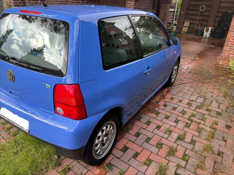 Bild 3/21 von Volkswagen Lupo 1.2 TDI 3L (2002)