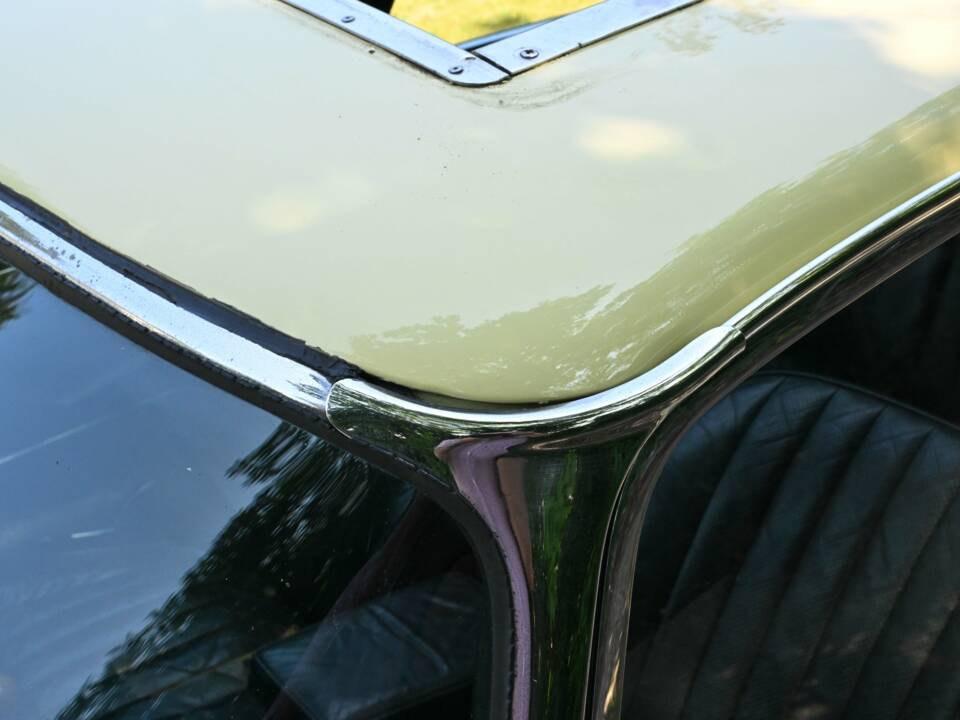 Bild 13/39 von Jaguar E-Type (2+2) (1970)