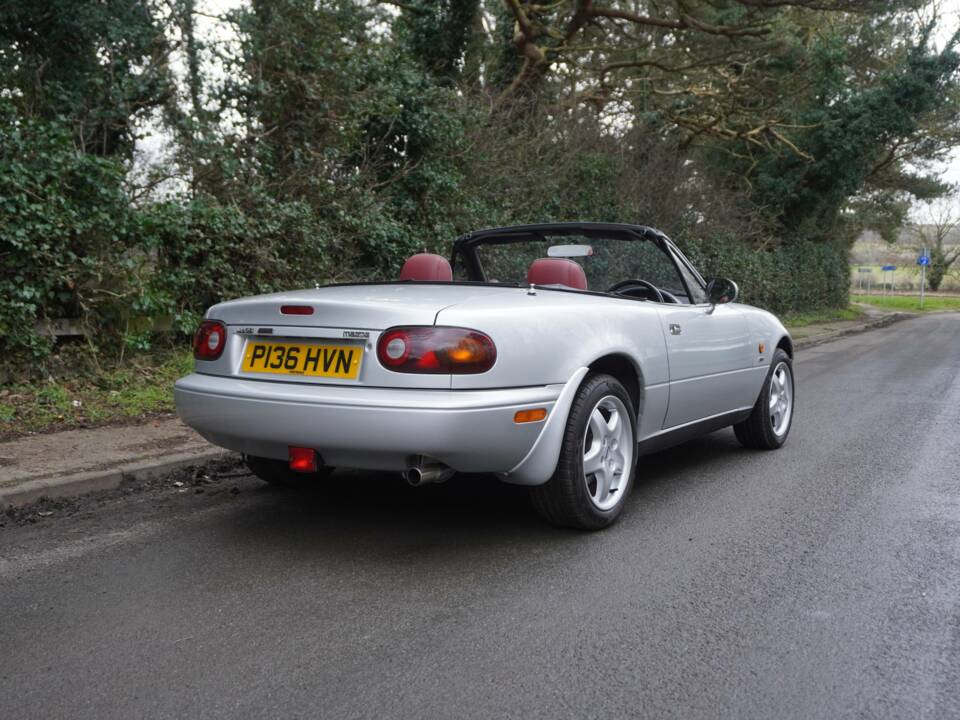 Afbeelding 6/23 van Mazda MX-5 1.8 (1997)