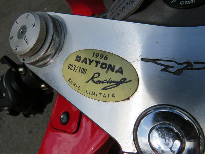 Bild 12/49 von Moto Guzzi Daytona RS (1996)