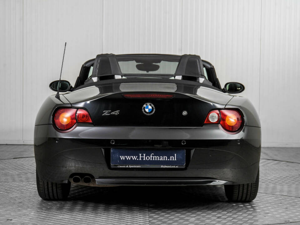 Image 13/50 of BMW Z4 2.5i (2003)