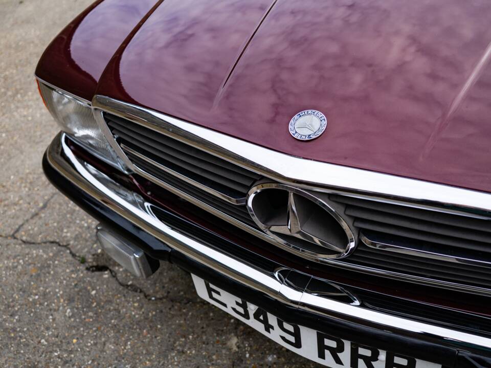 Immagine 17/21 di Mercedes-Benz 560 SL (1988)