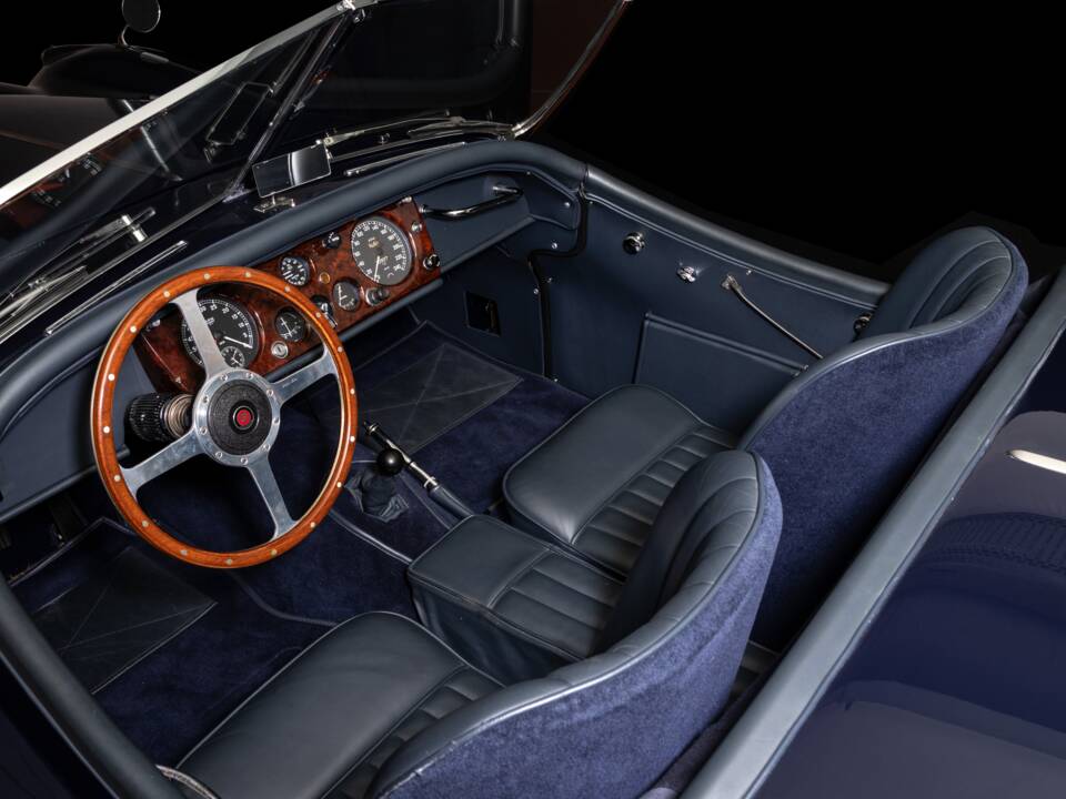 Bild 7/8 von Jaguar XK 140 OTS (1955)
