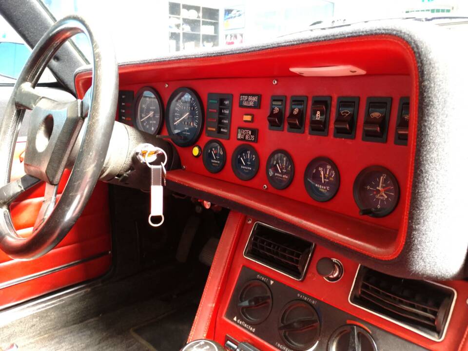 Image 52/100 of Maserati Kyalami (1983)