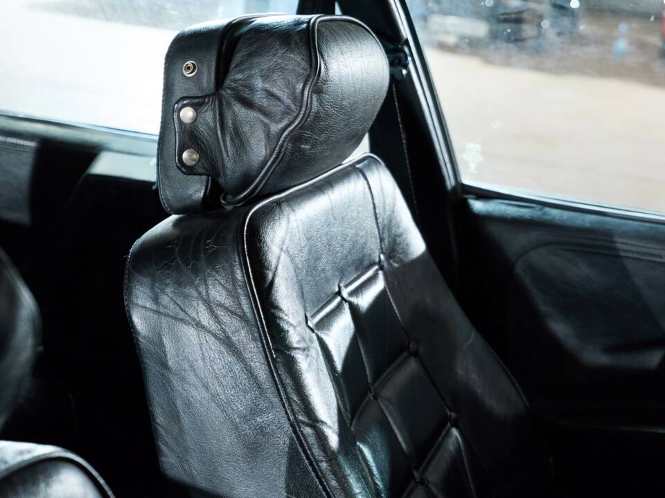 Afbeelding 32/47 van Citroën CX Prestige injection (1982)