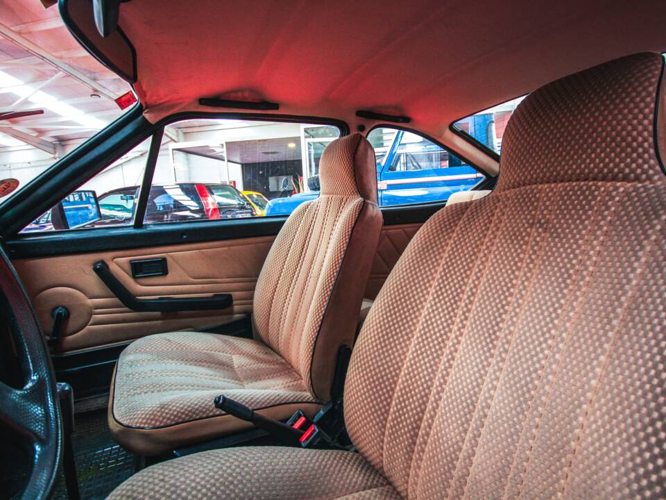 Image 8/12 of Skoda Rapid (1987)