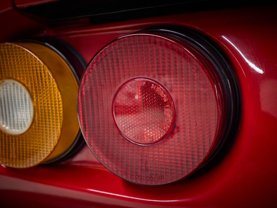 Image 48/100 of Ferrari 308 GTB Quattrovalvole (1983)
