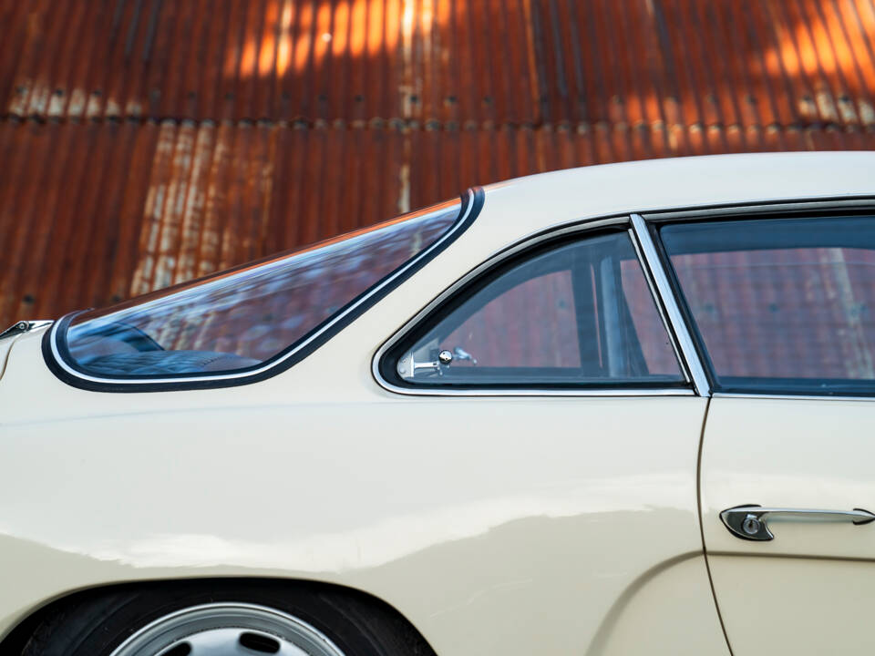 Image 38/39 of Alpine A 110 1100 Berlinette (1965)