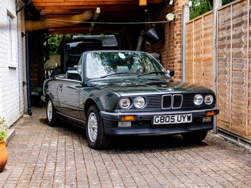 Bild 1/47 von BMW 320i (1990)