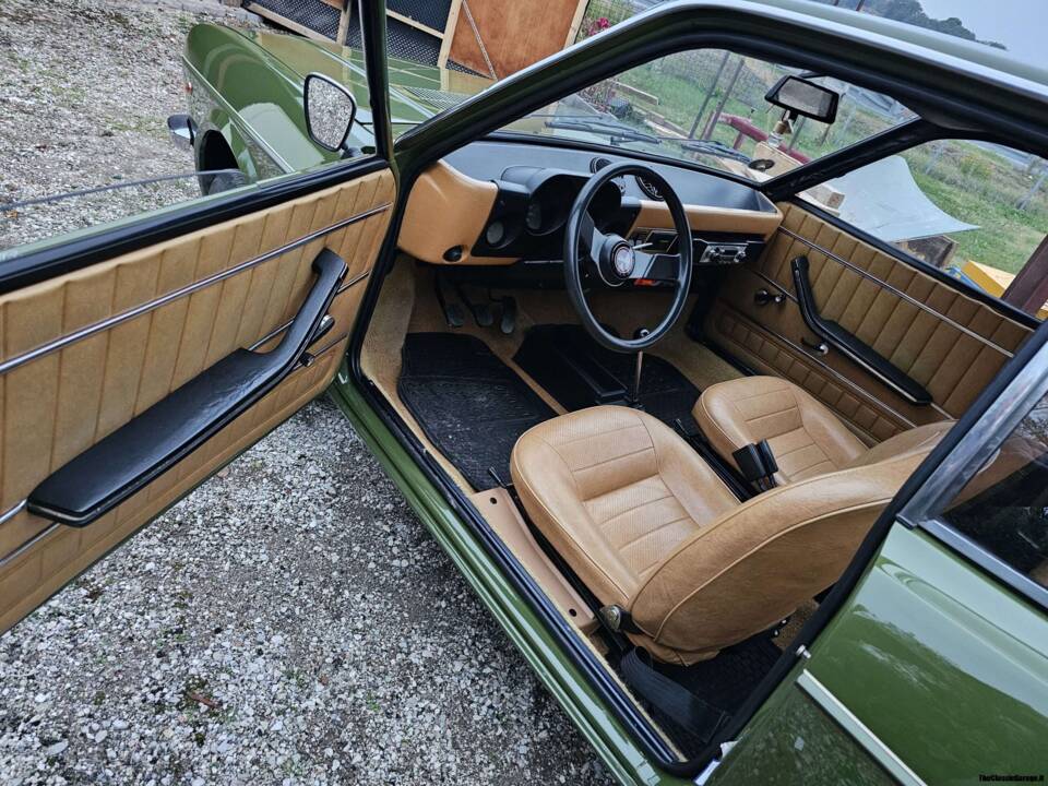 Bild 27/57 von FIAT 128 Moretti Coupé (1972)