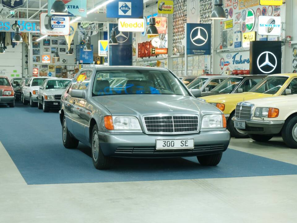 Bild 7/50 von Mercedes-Benz 300 SE (1992)