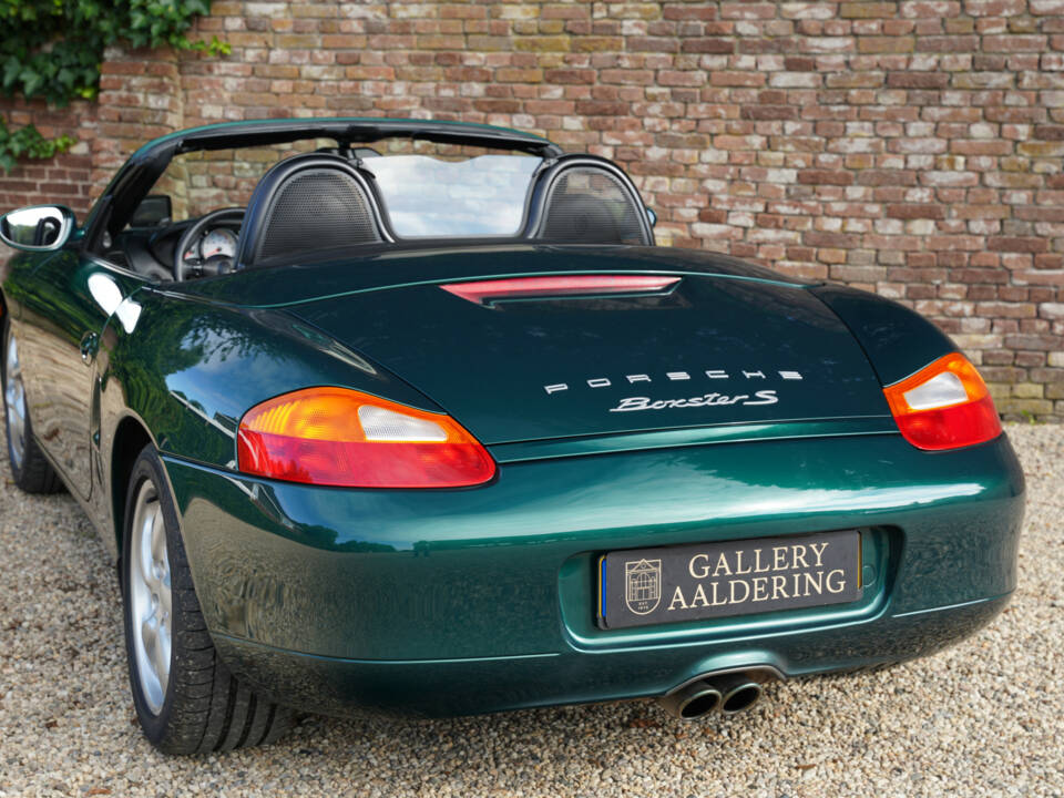 Immagine 8/50 di Porsche Boxster S (2000)