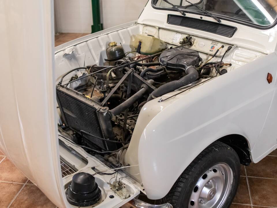 Image 4/15 of Renault R 4 (1987)