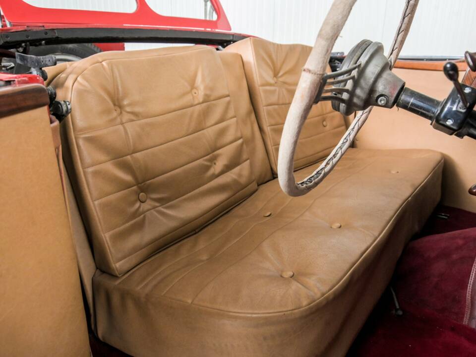 Image 15/50 of Triumph 1800 Roadster (1947)