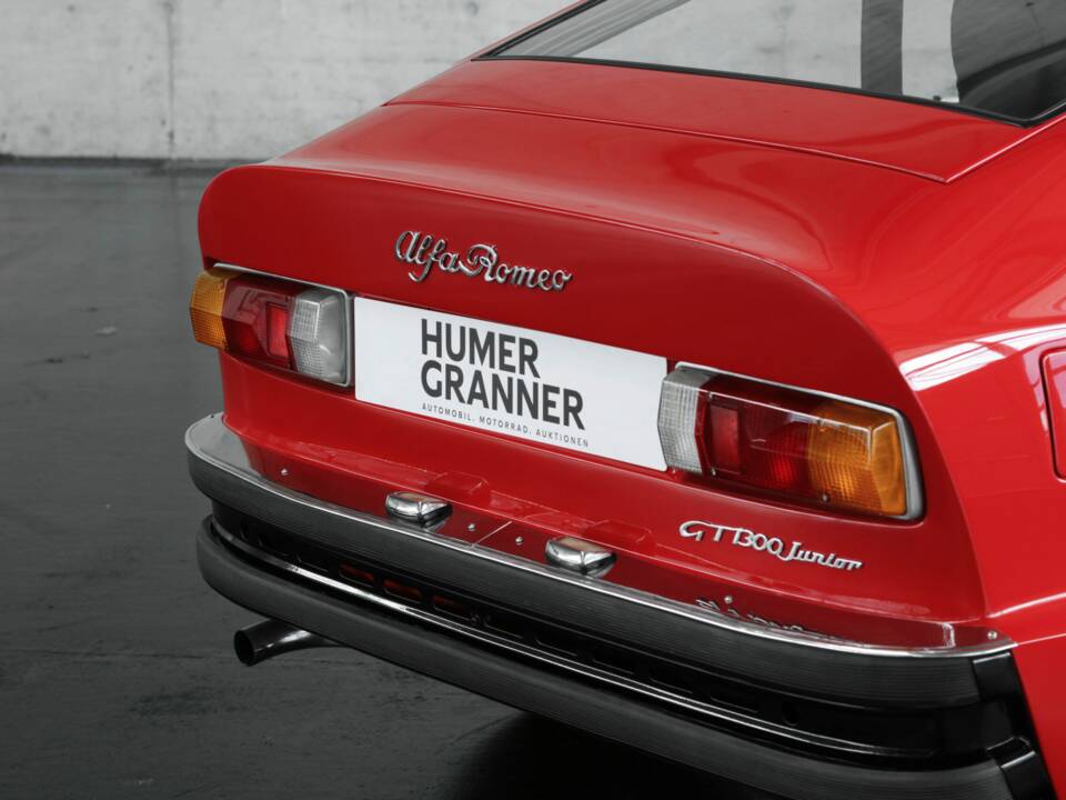 Image 16/50 of Alfa Romeo Junior Zagato GT 1300 (1972)