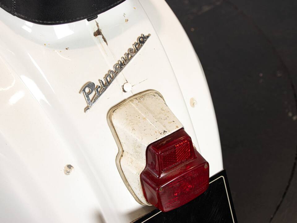Bild 16/38 von Piaggio Vespa 125 Primavera (1973)
