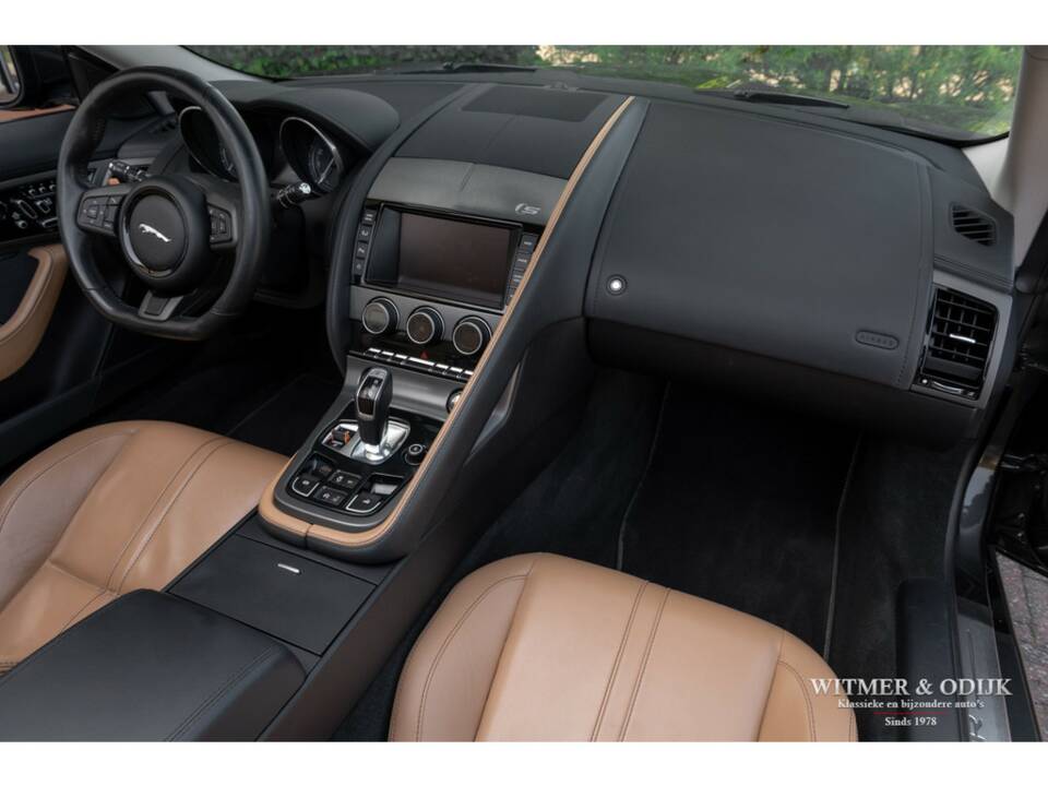 Image 11/37 de Jaguar F-Type S (2014)